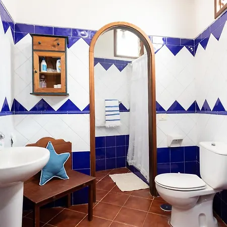 El Poleo With Pool And Sea View