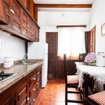 El Poleo With Pool And Sea View